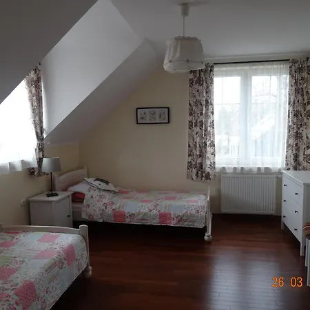 Dworek Pod Roza 民宿 *