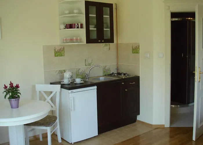 Dworek Pod Roza * Karwienskie Bloto Drugie