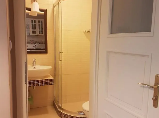 Dworek Pod Roza Rum i privatbostad